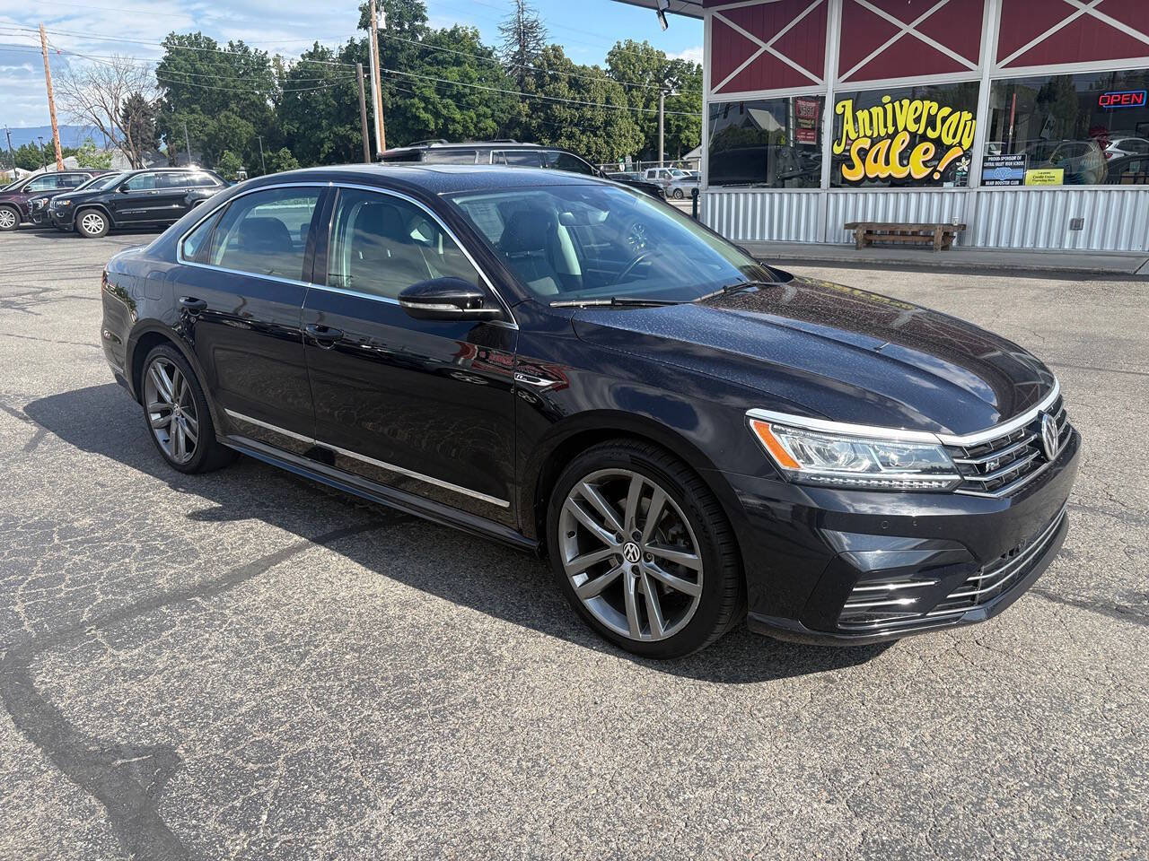 2019 Volkswagen Passat — interior view