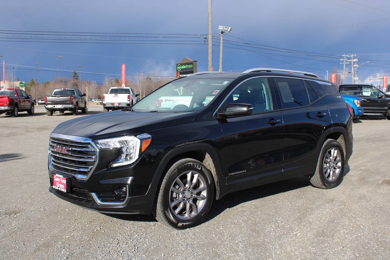 2024 GMC Terrain SLT AWD 4dr SUV in Ebony Twilight Metallic — front three-quarter view
